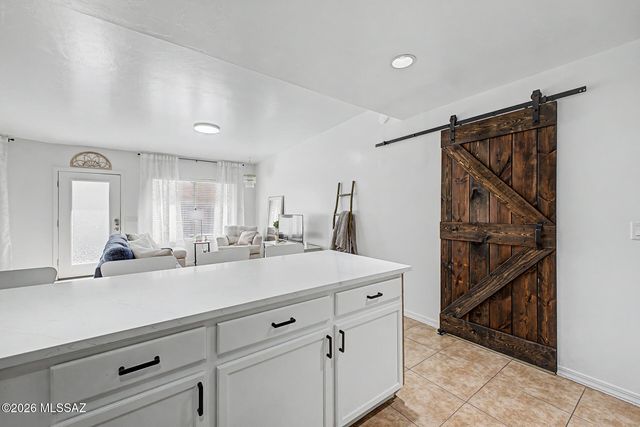 2469 N Silver Mosaic Drive, Tucson, AZ 85745