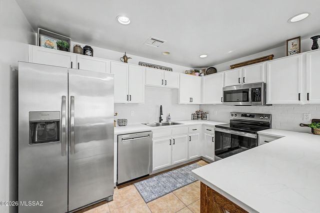 2469 N Silver Mosaic Drive, Tucson, AZ 85745