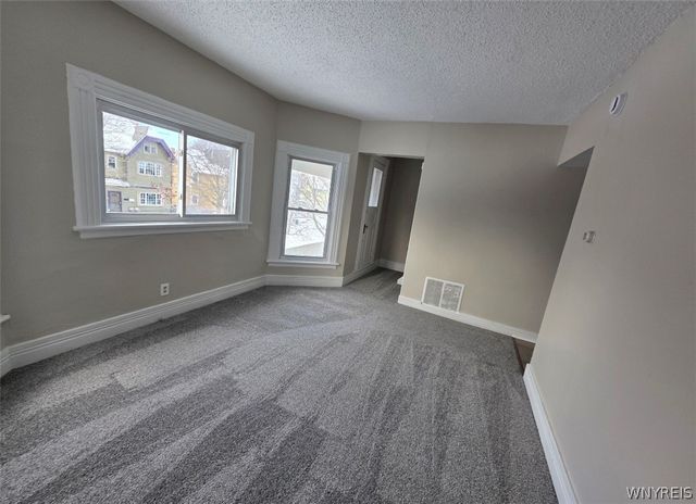 157 14th Street Upper front, Buffalo, NY 14213