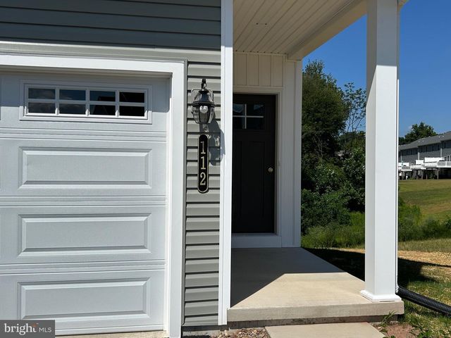 134 MAGNOLIA DR, Middletown, PA 17057