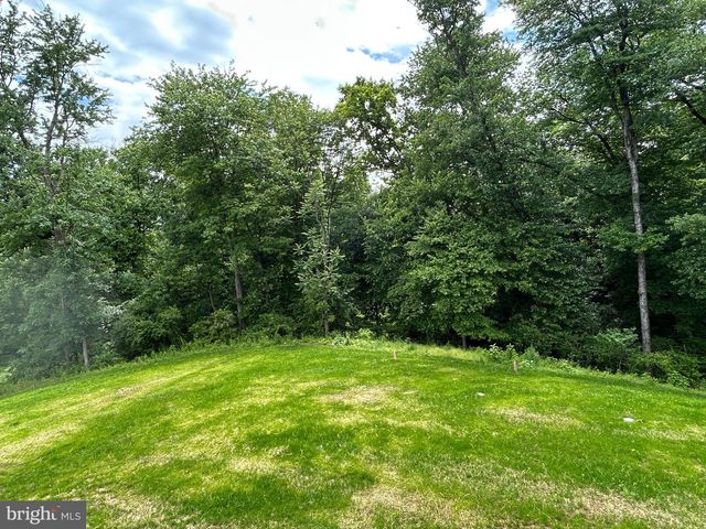 134 MAGNOLIA DR, Middletown, PA 17057