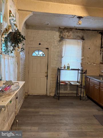 826 STATE ST, Camden, NJ 08103