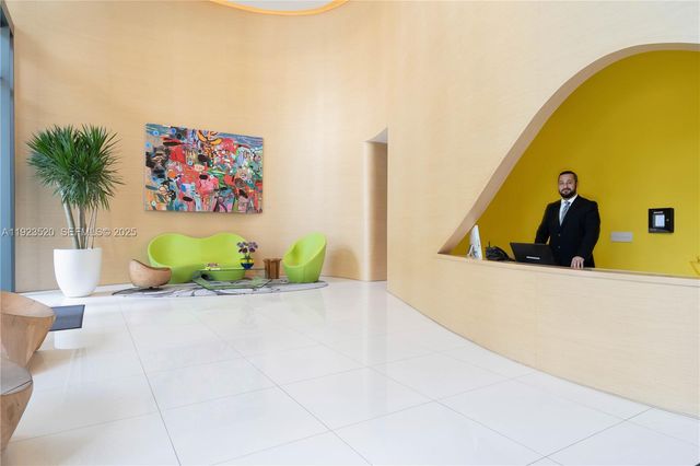 501 NE 31 2406, Miami, FL 33137