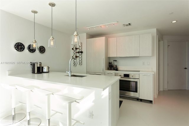 501 NE 31 2406, Miami, FL 33137