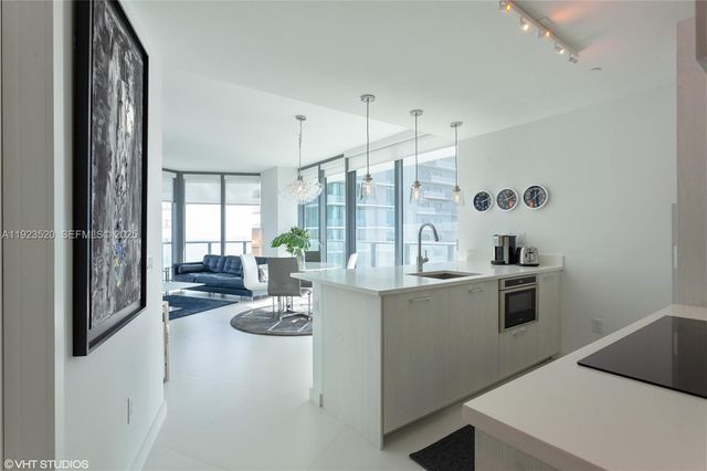 501 NE 31 2406, Miami, FL 33137