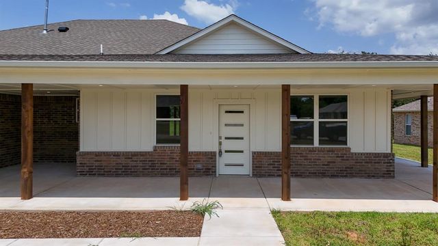 17611 Natalie Court, Choctaw, OK 73020