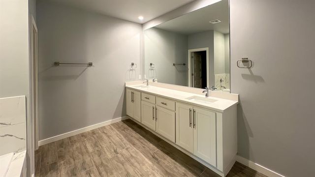 17611 Natalie Court, Choctaw, OK 73020