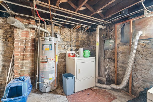 250 Highland Drive NW, Cedar Rapids, IA 52405