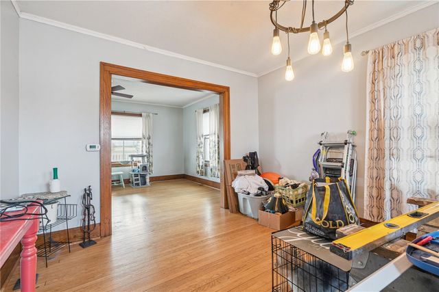 250 Highland Drive NW, Cedar Rapids, IA 52405