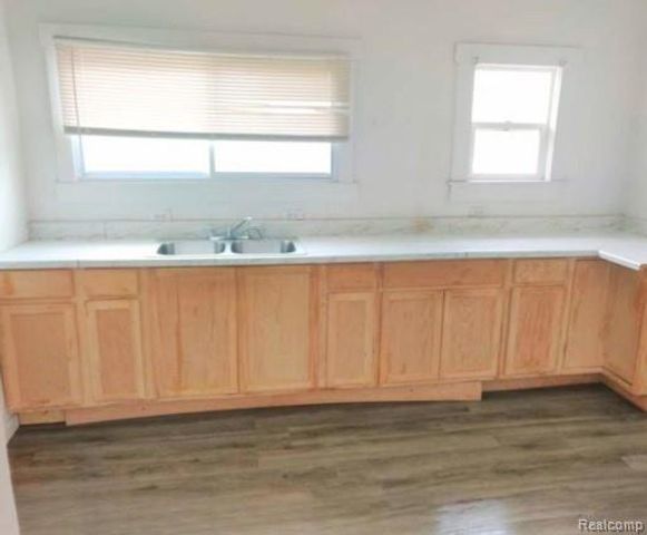 2491-2493 Calvert Avenue, Detroit, MI 48206