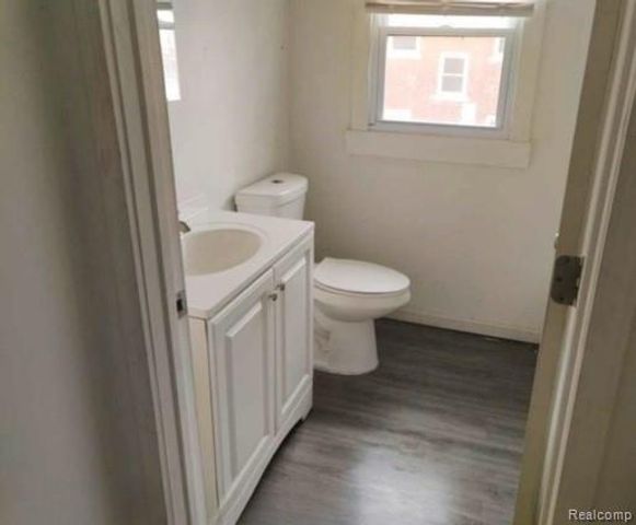 2491-2493 Calvert Avenue, Detroit, MI 48206