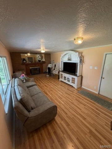 12216 CHERYL Court, St Louis, MO 63128