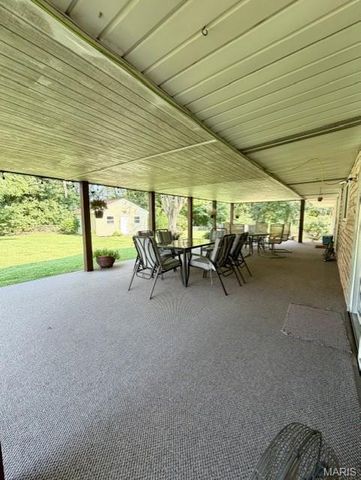 12216 CHERYL Court, St Louis, MO 63128