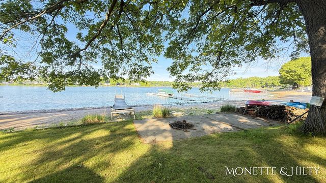 2550 Cove Road, Dalton Twp, MI 49457