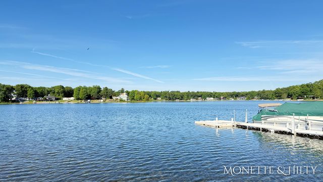 2550 Cove Road, Dalton Twp, MI 49457