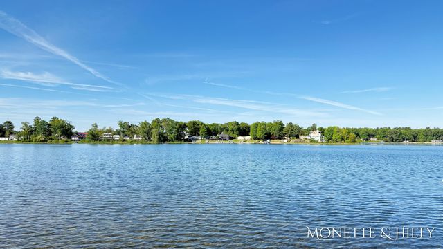 2550 Cove Road, Dalton Twp, MI 49457