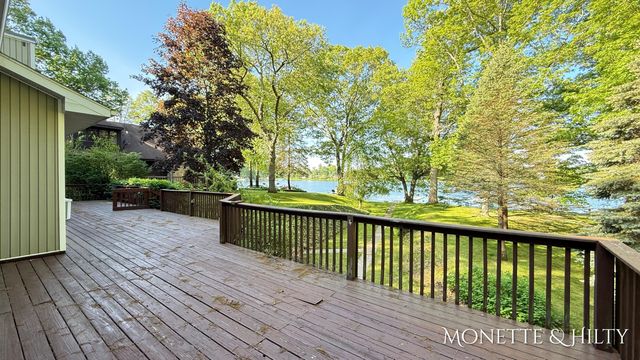 2550 Cove Road, Dalton Twp, MI 49457