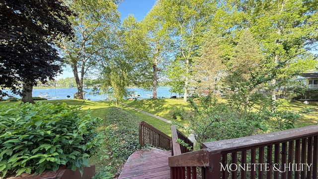 2550 Cove Road, Dalton Twp, MI 49457