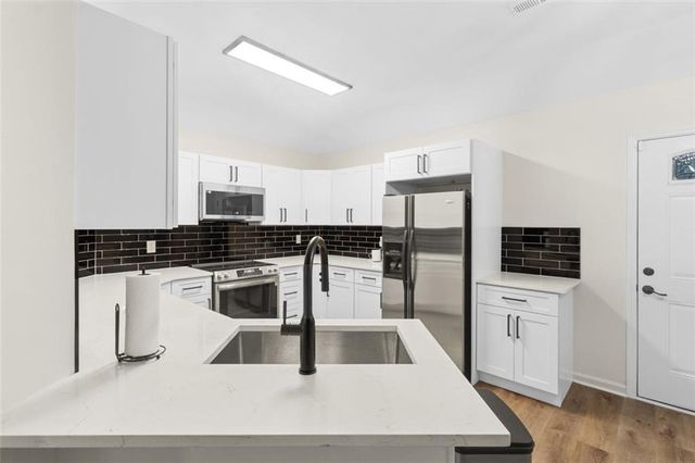 7574 ANTEBELLUM Lane, Riverdale, GA 30274