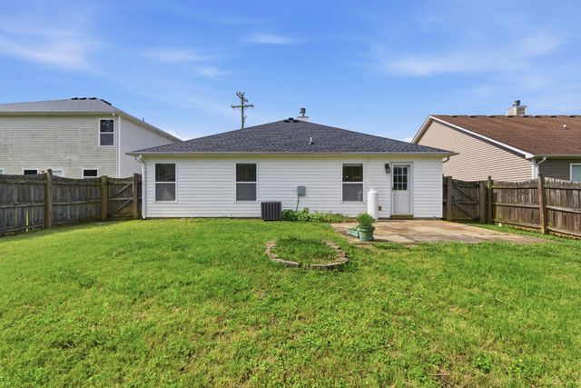 5681 Dory Dr, Antioch, TN 37013