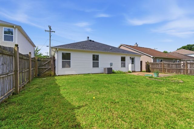 5681 Dory Dr, Antioch, TN 37013