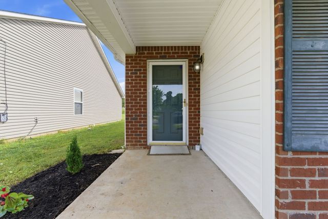 5681 Dory Dr, Antioch, TN 37013