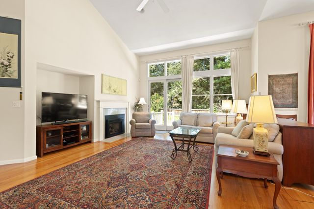 231 Nobscot Rd 231, Sudbury, MA 01776