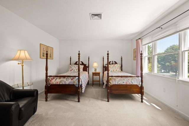 231 Nobscot Rd 231, Sudbury, MA 01776