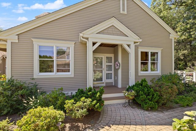 231 Nobscot Rd 231, Sudbury, MA 01776