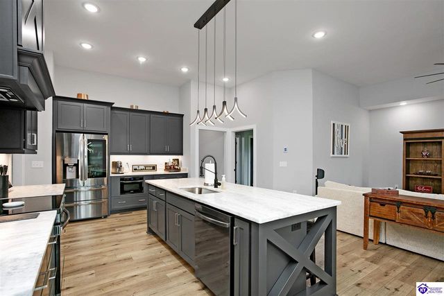 400 Ashwood Avenue, Elizabethtown, KY 42701