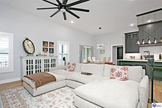 400 Ashwood Avenue, Elizabethtown, KY 42701