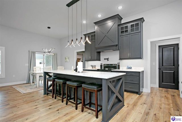 400 Ashwood Avenue, Elizabethtown, KY 42701