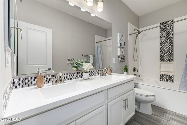 417 W GUM TREE Avenue, Queen Creek, AZ 85140