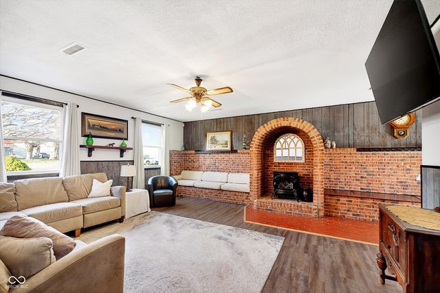 9348 E State Road 240, Coatesville, IN 46121
