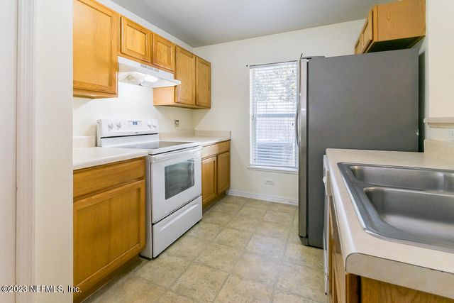 10550 AUTUMN TRACE Road, Jacksonville, FL 32257