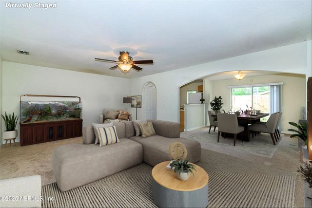 10550 AUTUMN TRACE Road, Jacksonville, FL 32257