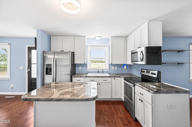 1896 Old Route 22, Kenly, NC 27542