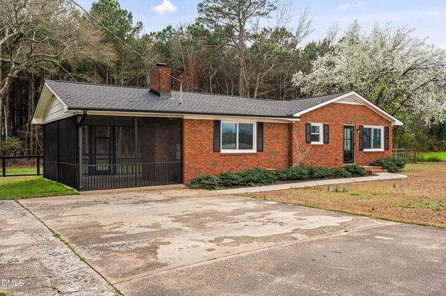 1896 Old Route 22, Kenly, NC 27542