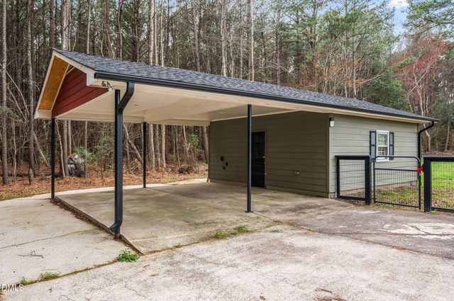 1896 Old Route 22, Kenly, NC 27542