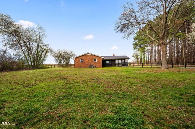 1896 Old Route 22, Kenly, NC 27542