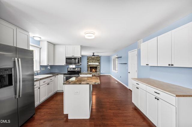 1896 Old Route 22, Kenly, NC 27542