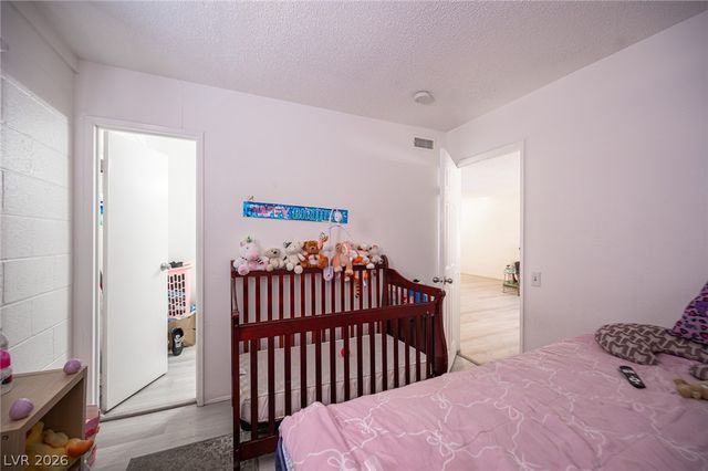 2937 Stewart Avenue, Las Vegas, NV 89101