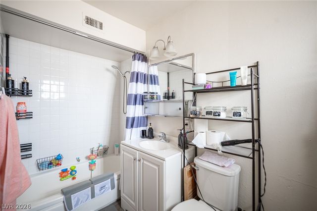 2937 Stewart Avenue, Las Vegas, NV 89101