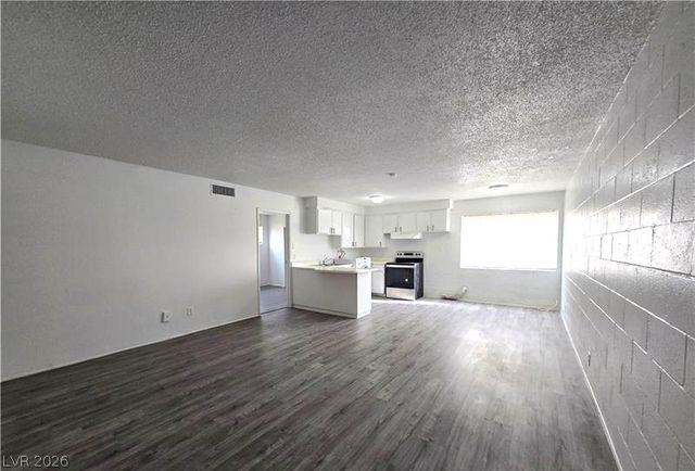 2937 Stewart Avenue, Las Vegas, NV 89101