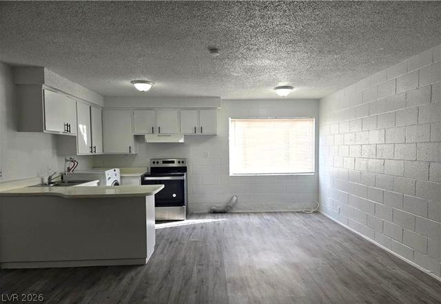 2937 Stewart Avenue, Las Vegas, NV 89101
