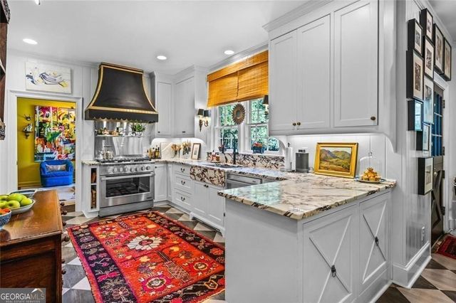 521 Heyward Circle NW, Marietta, GA 30064