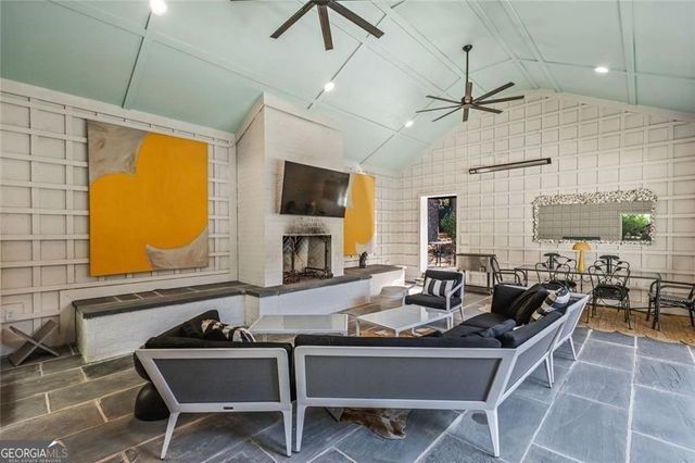 521 Heyward Circle NW, Marietta, GA 30064