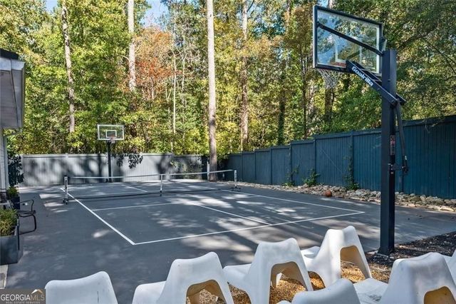521 Heyward Circle NW, Marietta, GA 30064