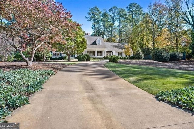 521 Heyward Circle NW, Marietta, GA 30064