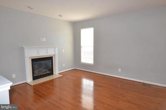 16291 CATENARY DR, Woodbridge, VA 22191